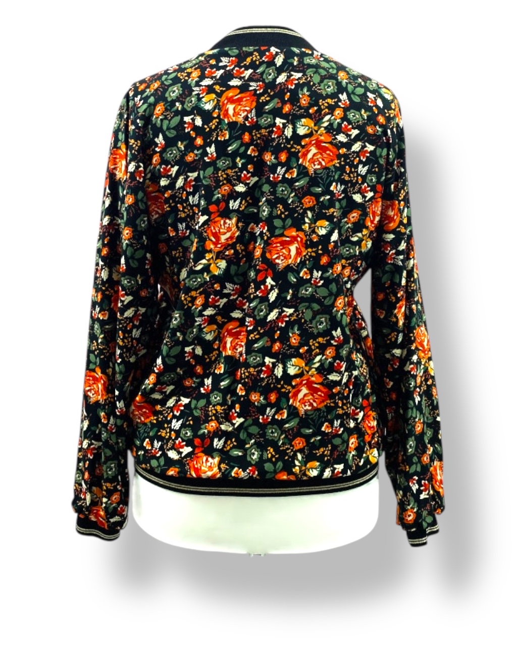 Kurtka BOMBERKA czarna w kwiaty