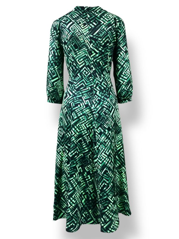 Sukienka SZMIZJERKA z kołnierzem żakietowym czarna w zielone wzory